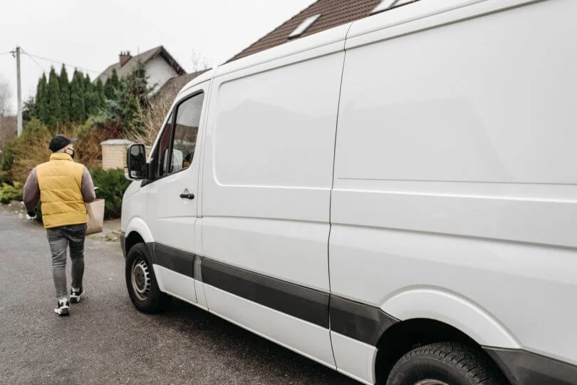 utilitaire 17m3