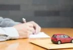 assurance auto frais de dossier