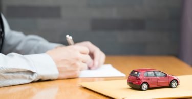 assurance auto frais de dossier