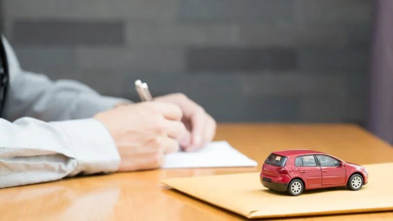 assurance auto frais de dossier